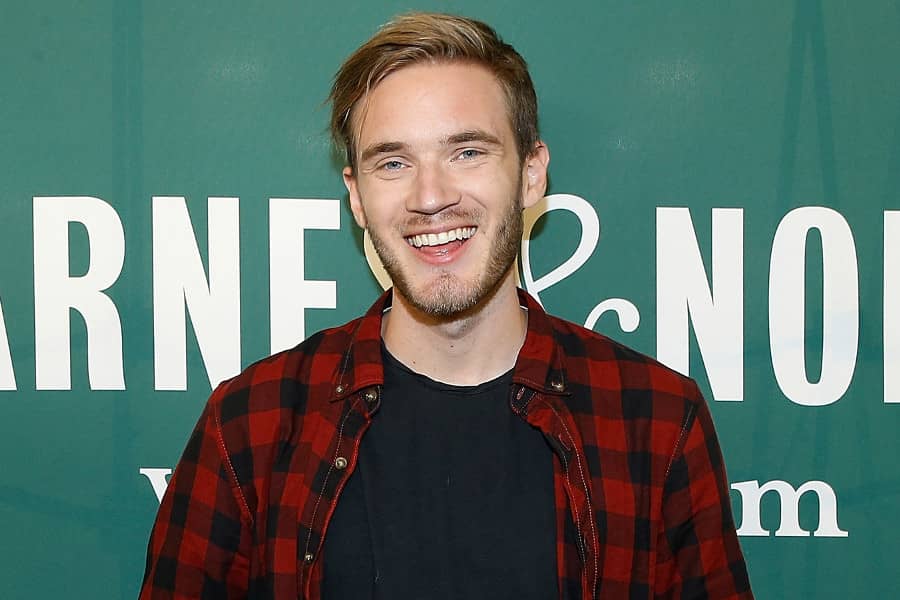 PewDiePie First Solo YouTuber To Reach 100 Million Subscribers
