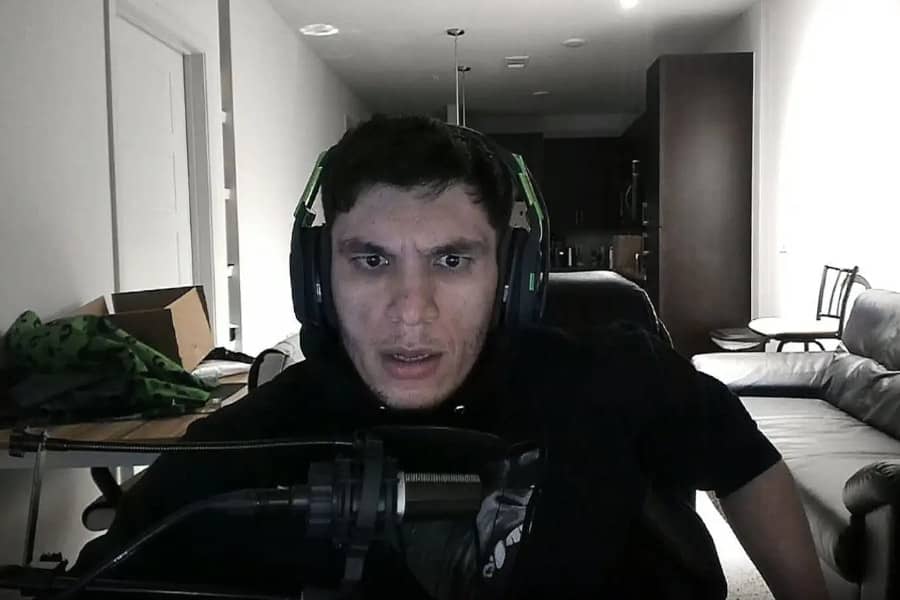Twitch Fan Called Out By Trainwrecks