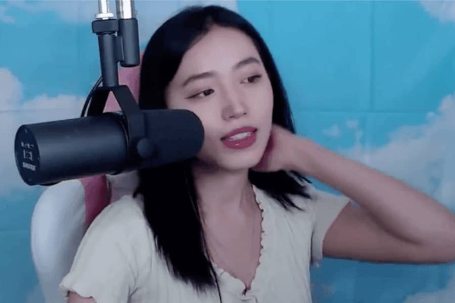 Korean Streamer Goes Viral