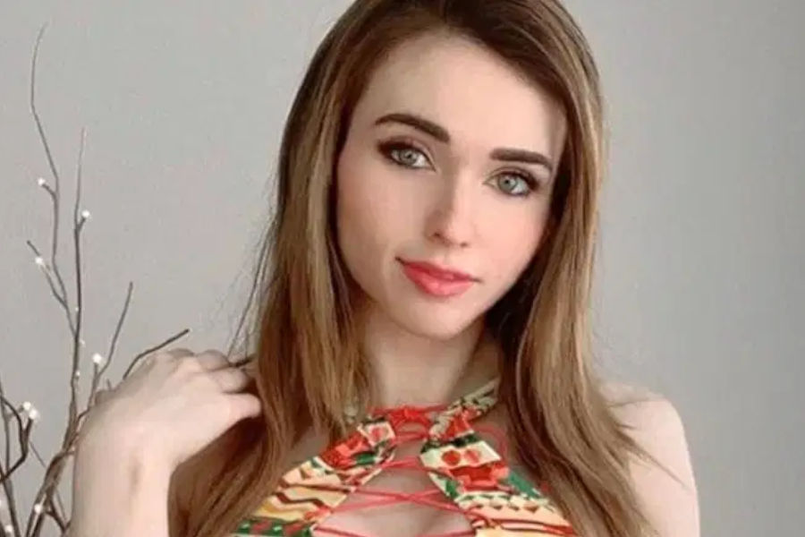 Amouranth’s Twitch Ban Removed