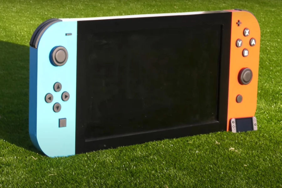 World’s Largest “Fully-Functional” Nintendo Switch