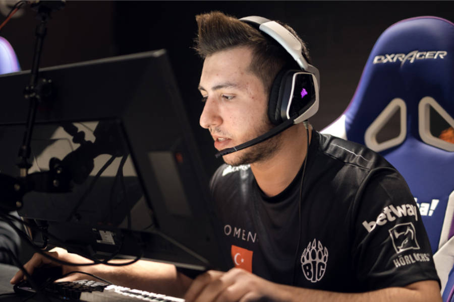 XANTARES Permanently Banned From Twitch