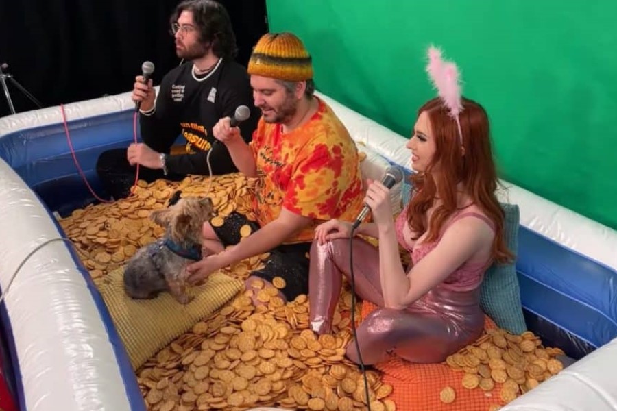Amouranth, Hasan And Ethan Klein Hot Tub Stream